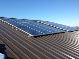 Impianto fotovoltaico tetto in lamiera grecata